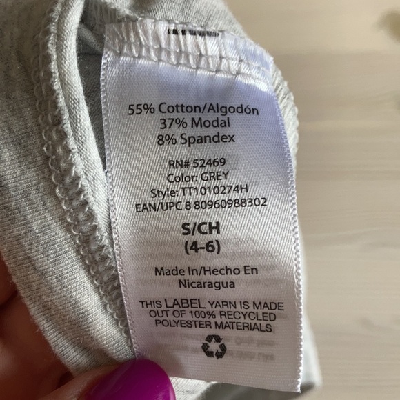 Tank tops bundle - Picture 6 of 6